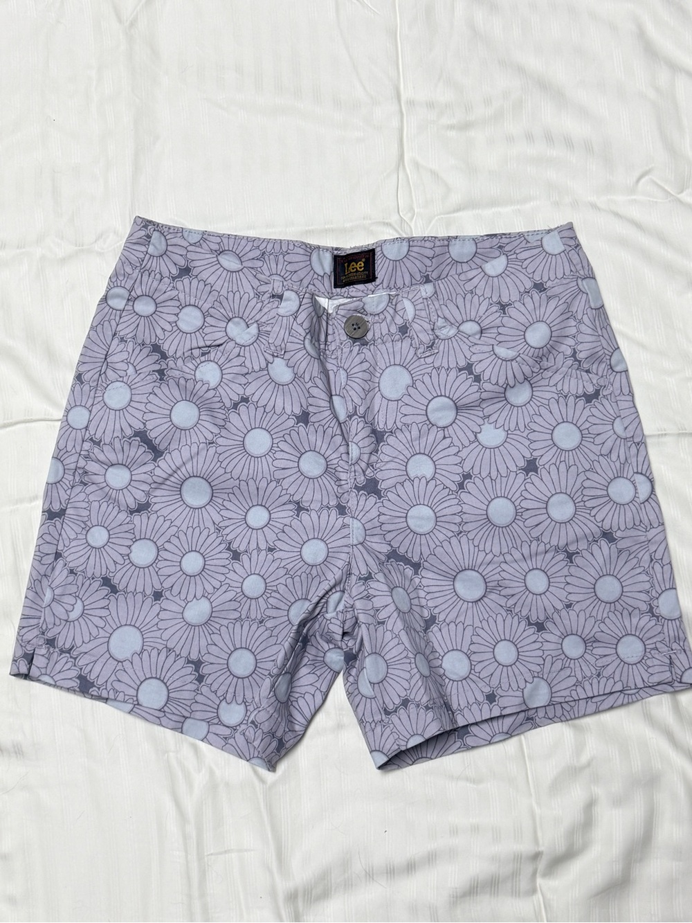 Lee Women’s Lavender Daisy-Print Flat Front Shorts